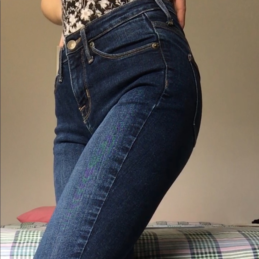 Dark wash high rise skinny jeans